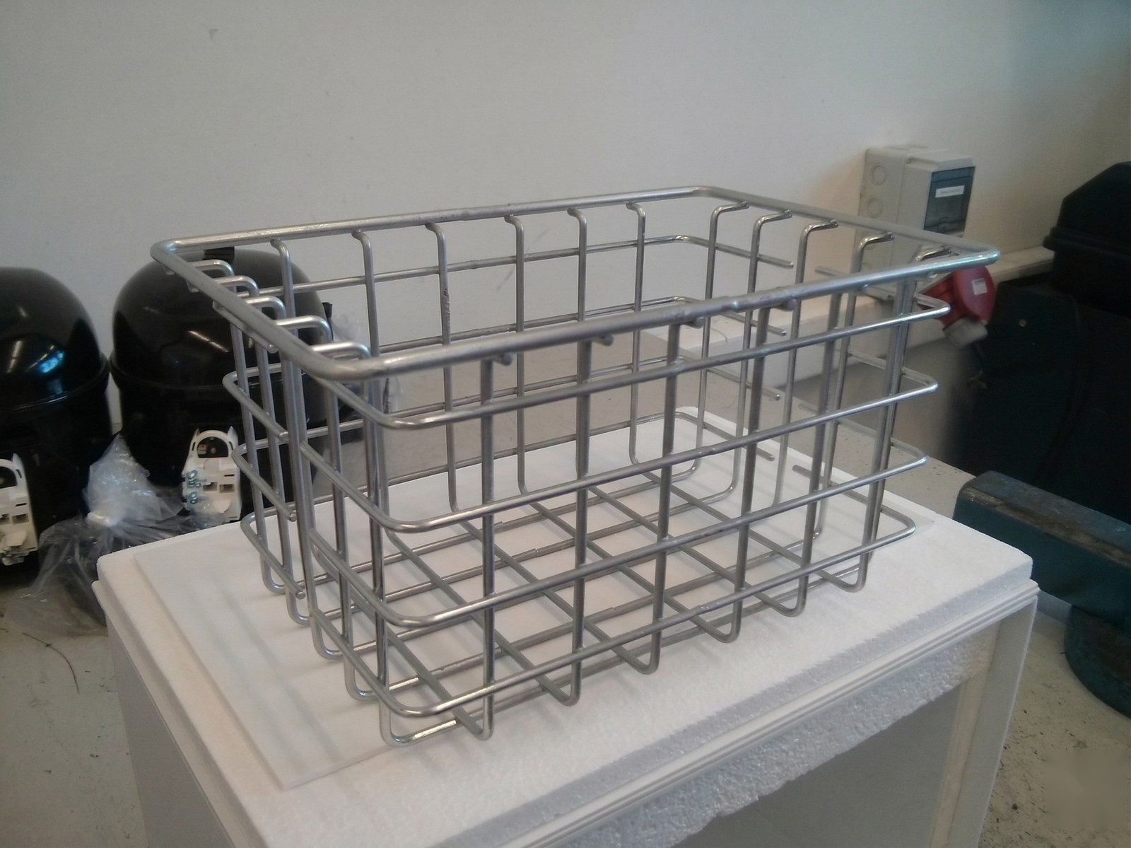DeepFresh wire basket prototype